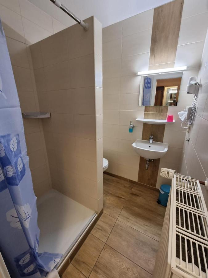 Hotel Pension Nordseewelle Norddeich  Ngoại thất bức ảnh